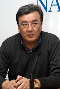 Асылбек Бисенбаев - биография автора