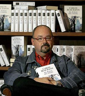 Карлос Руис Сафон - биография автора