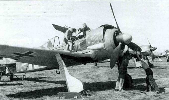 Focke-Wulf FW190 A/F/G.  1