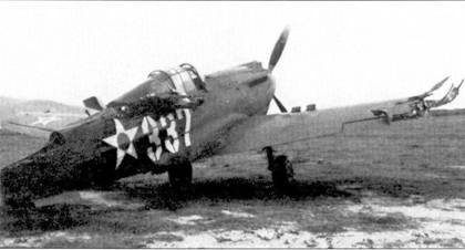 Curtiss P-40.  3