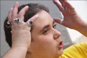 Лея Любомирская