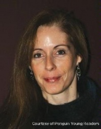 Лори Холс Андерсон