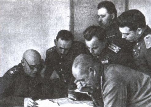 Иллюстрация к книге — Большой десант. Керченско-Эльтигенская операция [i_040.jpg]