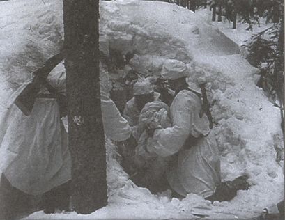 Иллюстрация к книге — Дважды невидимый фронт. Ленинградские чекисты в тылу врага [i_023.jpg]