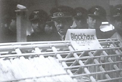 Иллюстрация к книге — Поворот под Москвой [i_013.jpg]