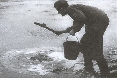 Иллюстрация к книге — Поворот под Москвой [i_022.jpg]