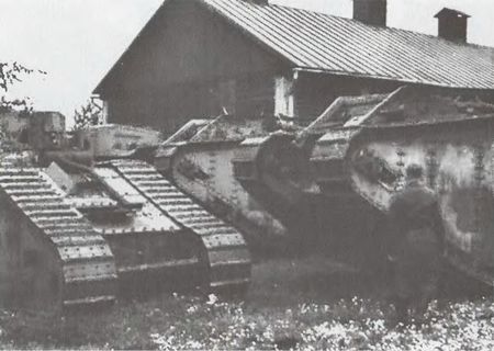 Иллюстрация к книге — Порядок в танковых войсках? Куда пропали танки Сталина [i_020.jpg]