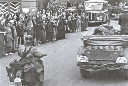 Иллюстрация к книге — Холокост в Латвии. «Убить всех евреев!» [i_004.jpg]