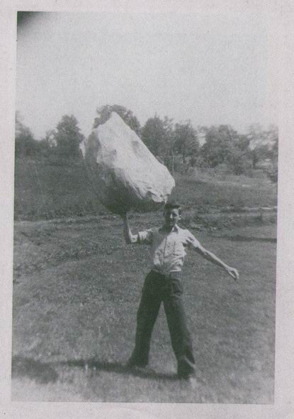 Иллюстрация к книге — Дом странных детей [i_004.jpg]