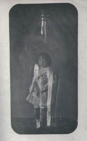 Иллюстрация к книге — Дом странных детей [i_008.jpg]