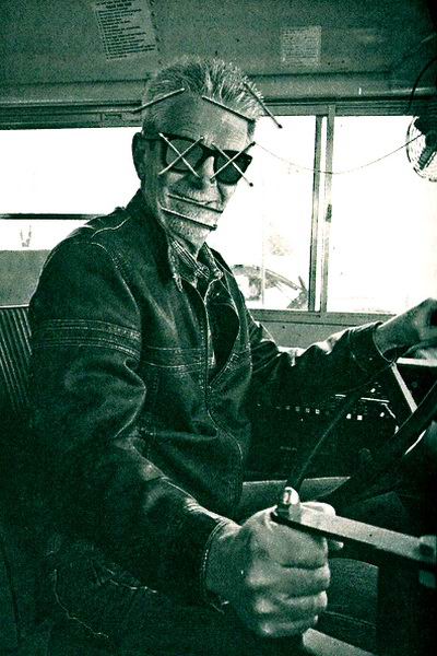 Иллюстрация к книге — Дом странных детей [i_048.jpg]