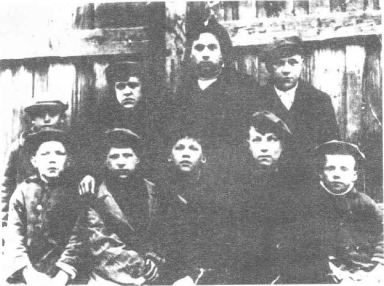 Иллюстрация к книге — Не Сволочи., или Дети-разведчики в тылу врага [i_049.jpg]