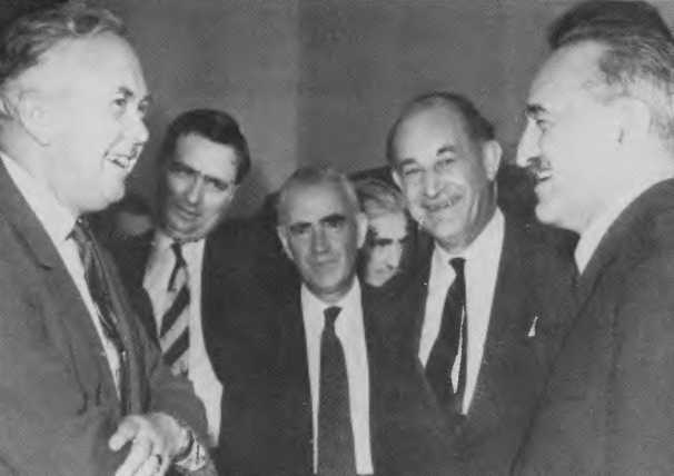 Иллюстрация к книге — Голый шпион [i_044.jpg]