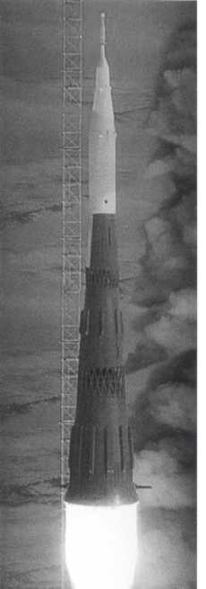 Иллюстрация к книге — Кузькина мать. Хроника великого десятилетия [i_106.jpg]