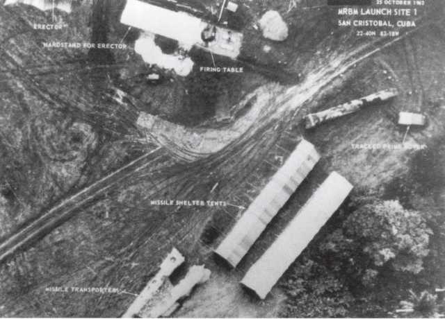 Иллюстрация к книге — Кузькина мать. Хроника великого десятилетия [i_118.jpg]