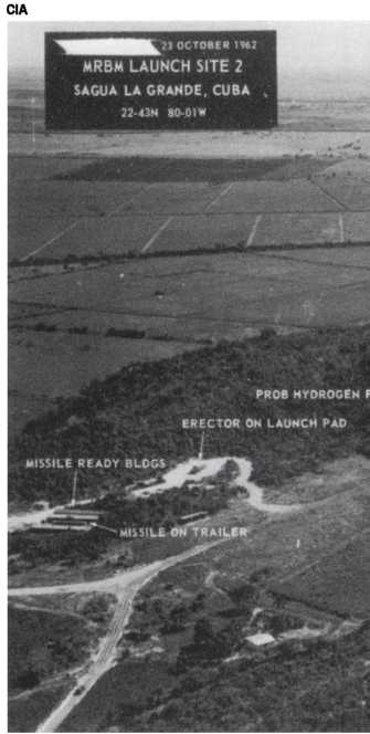 Иллюстрация к книге — Кузькина мать. Хроника великого десятилетия [i_121.jpg]