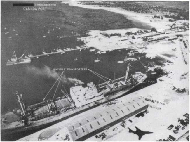 Иллюстрация к книге — Кузькина мать. Хроника великого десятилетия [i_127.jpg]