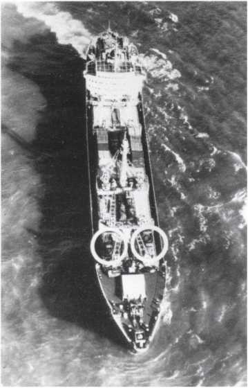 Иллюстрация к книге — Кузькина мать. Хроника великого десятилетия [i_132.jpg]