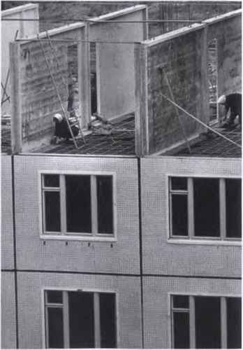 Иллюстрация к книге — Против всех [i_131.jpg]