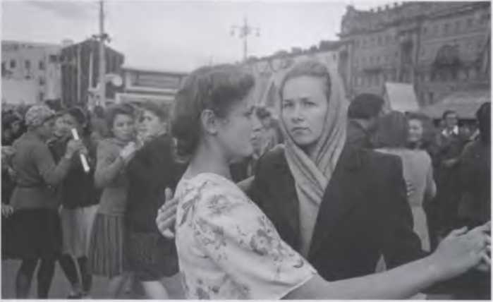 Иллюстрация к книге — Против всех [i_137.jpg]