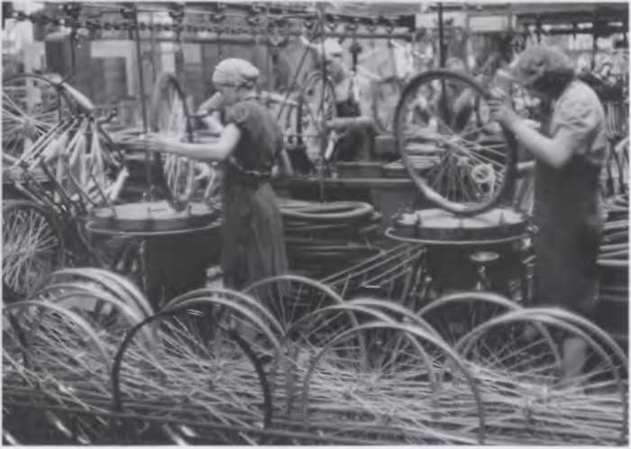 Иллюстрация к книге — Против всех [i_138.jpg]