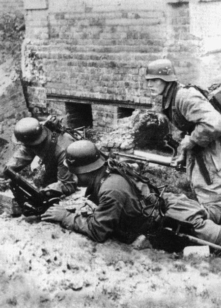 Иллюстрация к книге — Солдат по кличке Рекс [i_001.jpg]