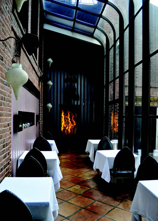 Иллюстрация к книге — Куда уходят львы [i_041.jpg]