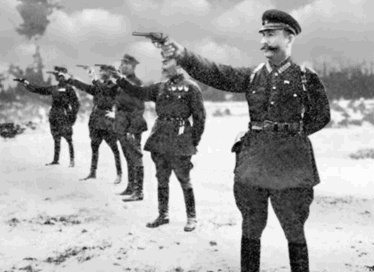 Иллюстрация к книге — Буденный [i_039.jpg]