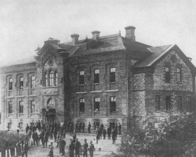 Иллюстрация к книге — Котовский [i_003.jpg]