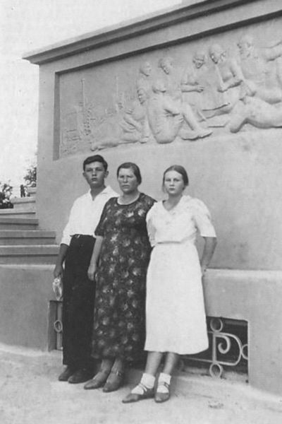 Иллюстрация к книге — Котовский [i_025.jpg]