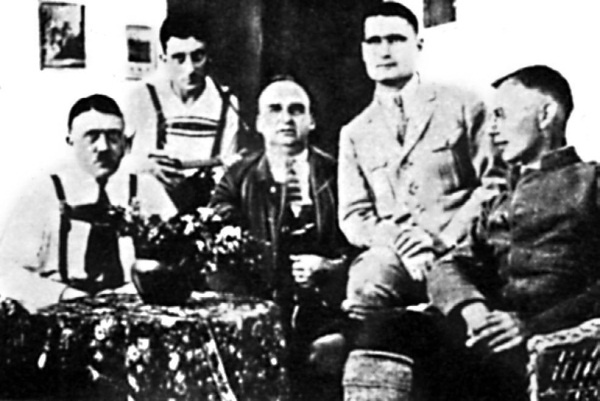 Иллюстрация к книге — Тайная миссия Третьего Рейха [i_029.jpg]