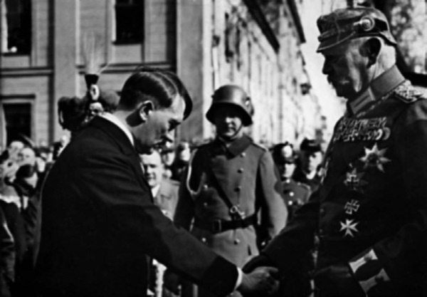 Иллюстрация к книге — Тайная миссия Третьего Рейха [i_039.jpg]