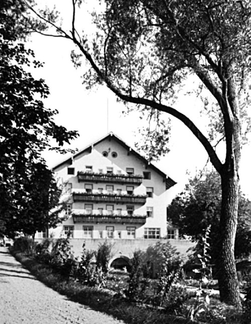 Иллюстрация к книге — Тайная миссия Третьего Рейха [i_138.jpg]