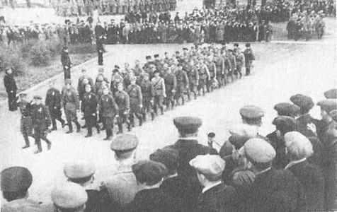 Иллюстрация к книге — Русские диверсанты против &quot;кукушек&quot; [i_038.jpg]