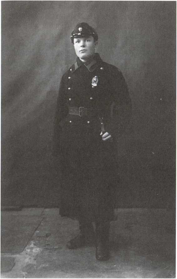 Иллюстрация к книге — Ложь от Советского Информбюро [i_003.jpg]