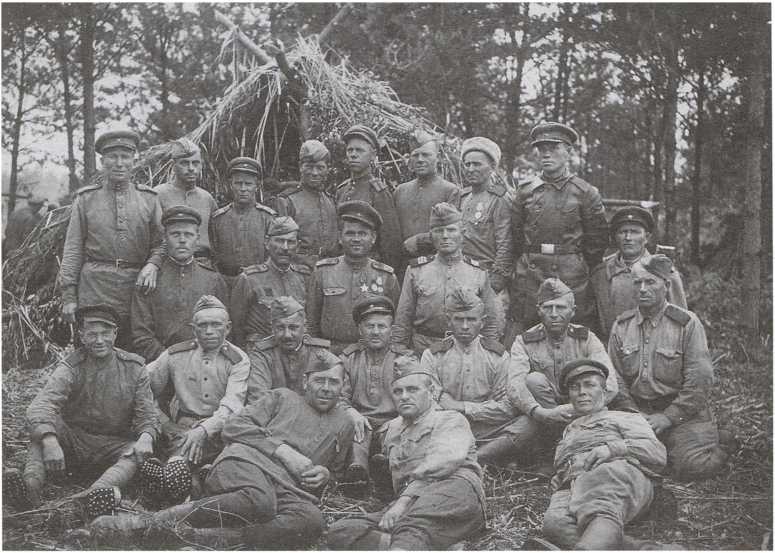 Иллюстрация к книге — Ложь от Советского Информбюро [i_025.jpg]