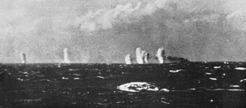 Иллюстрация к книге — Дредноуты [i_023.jpg]