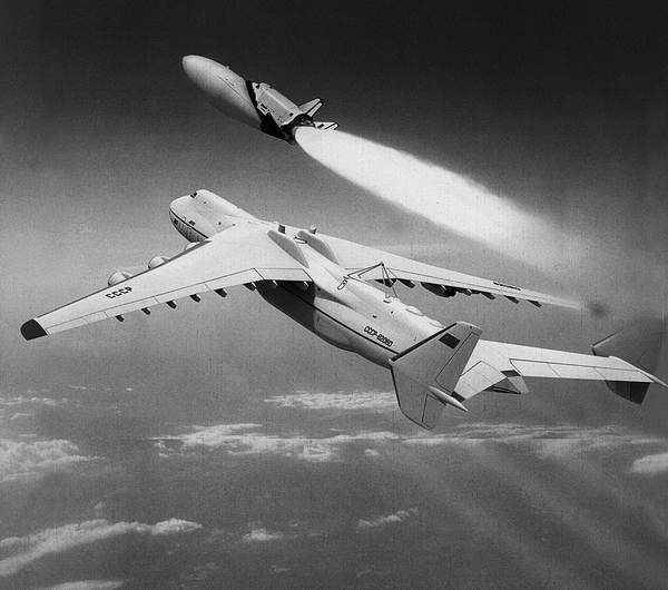 Иллюстрация к книге — Крещение огнем. Алтарь победы [i001.jpg]