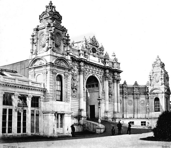 Иллюстрация к книге — Невольница гарема [i_014.jpg]