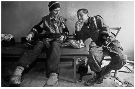 Иллюстрация к книге — Женский чеченский дневник [i_024.jpg]