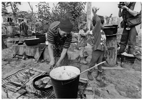 Иллюстрация к книге — Женский чеченский дневник [i_027.jpg]