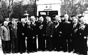 Иллюстрация к книге — Зенитная цитадель &quot;Не тронь меня!&quot; [i_034.jpg]