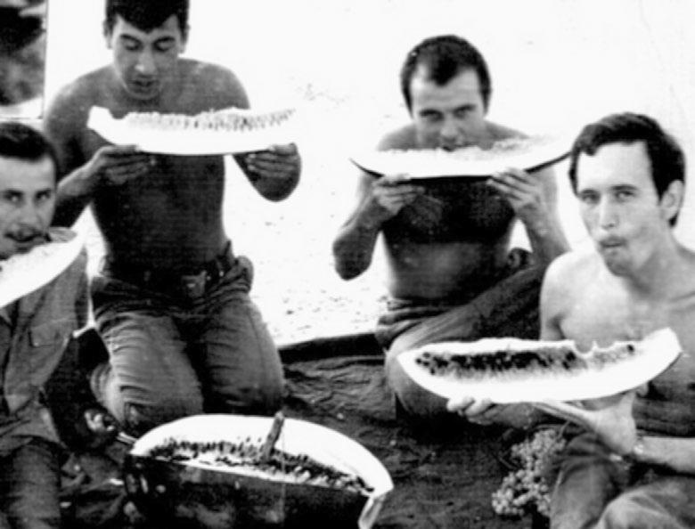 Иллюстрация к книге — Регистан где-то рядом [i_024.jpg]