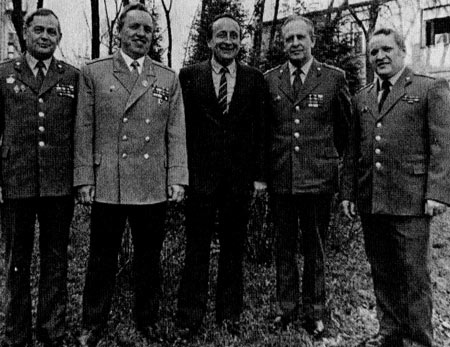 Иллюстрация к книге — Под Баграмом [i_073.jpg]