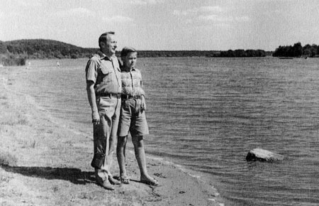 Иллюстрация к книге — Под Баграмом [i_074.jpg]