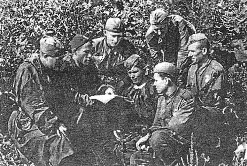 Иллюстрация к книге — &quot;Я ходил за линию фронта&quot;. Откровения войсковых разведчиков [i_013.jpg]