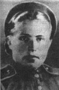 Иллюстрация к книге — &quot;А зори здесь громкие&quot;. Женское лицо войны [i_010.jpg]