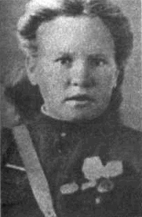 Иллюстрация к книге — &quot;А зори здесь громкие&quot;. Женское лицо войны [i_012.jpg]