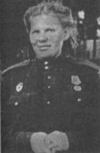 Иллюстрация к книге — &quot;А зори здесь громкие&quot;. Женское лицо войны [i_013.jpg]