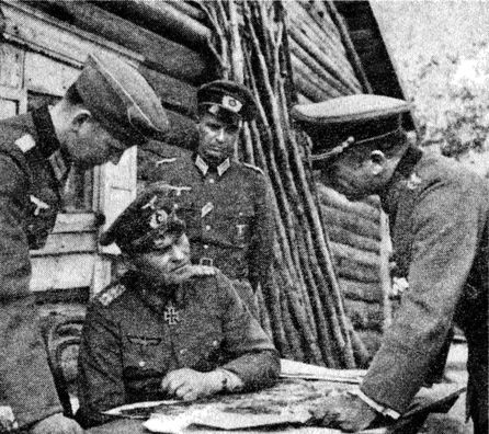 Иллюстрация к книге — Иной 1941. От границы до Ленинграда [i_073.jpg]